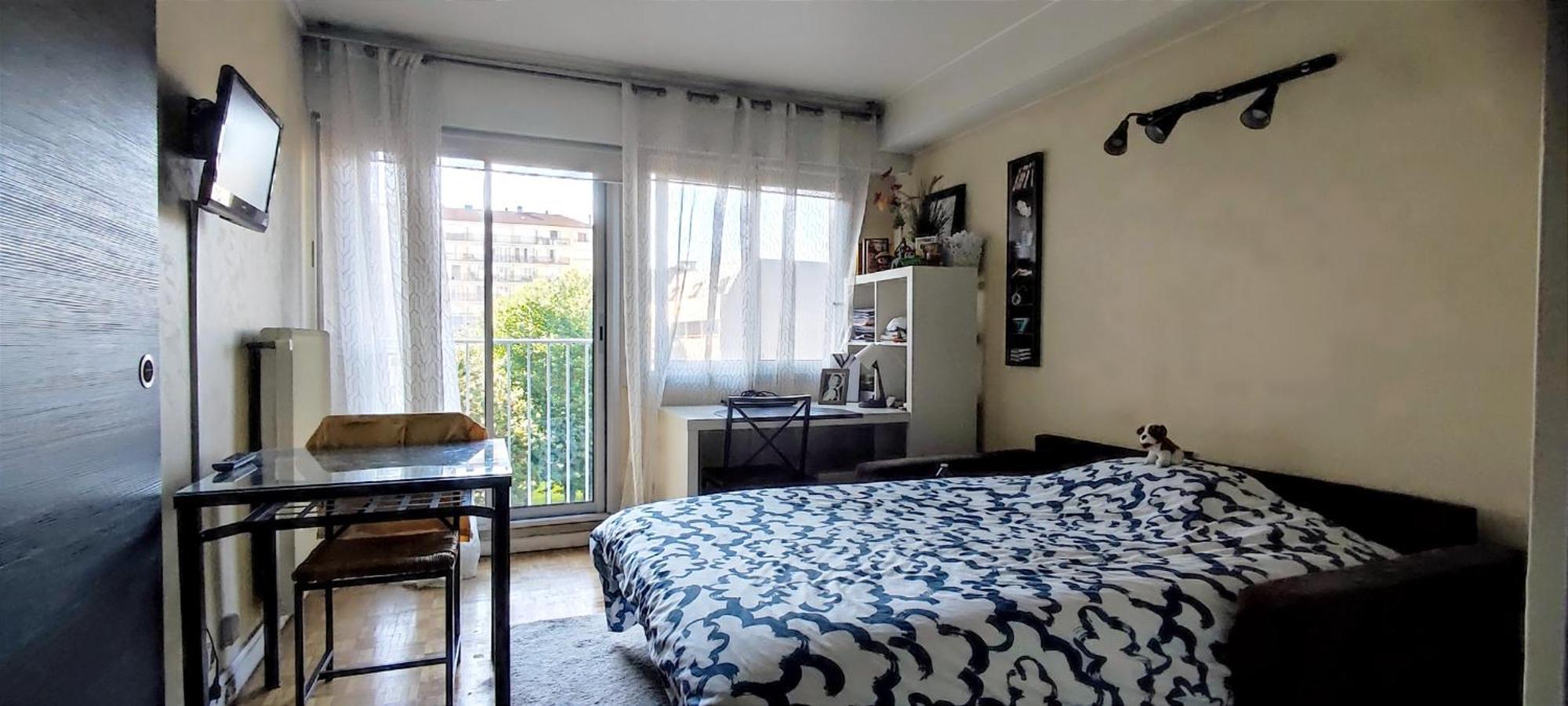Appartement Studio Meuble à Charenton-le-Pont Extérieur photo